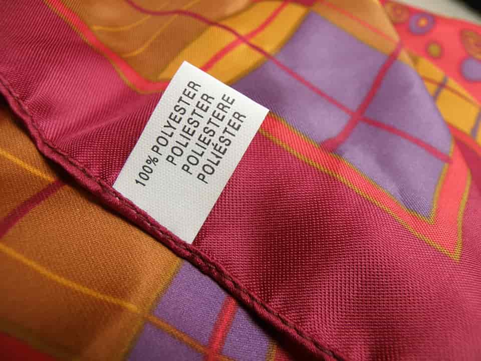 Materiales textiles en los pañales de tela: poliéster